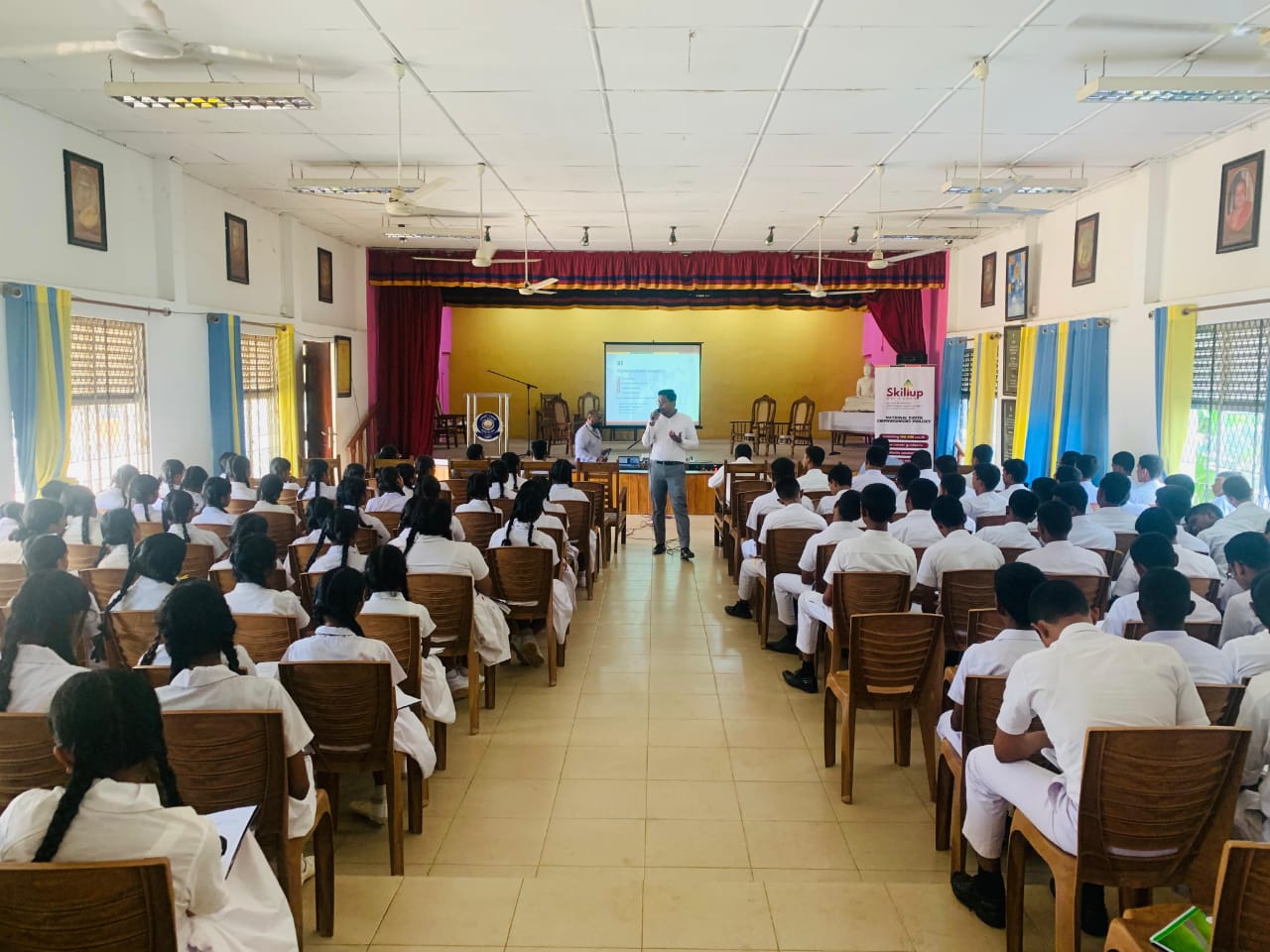 Inspiring Future Leaders at Gurukula College through SkillUp Sri Lanka