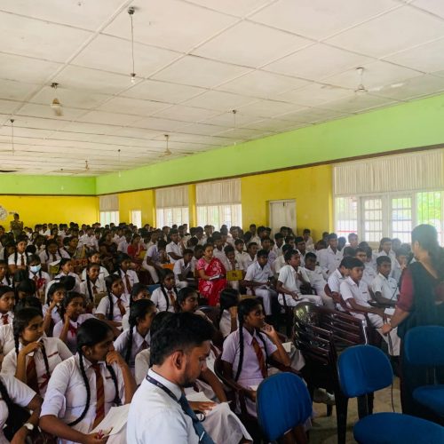 SLTC’s Dr. Deepika Enhances Career Guidance at SkillUp Sri Lanka’s Siyane National School Session